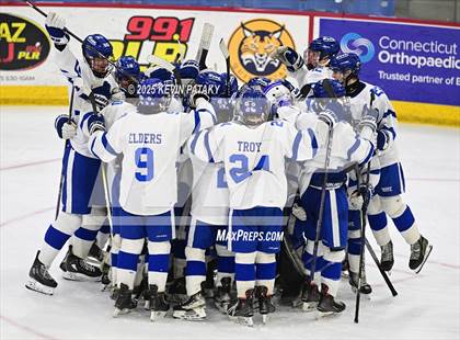 Thumbnail 3 in Simsbury vs. Darien (CIAC DI Semifinal) photogallery.