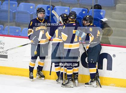 Thumbnail 1 in Simsbury vs. Darien (CIAC DI Semifinal) photogallery.