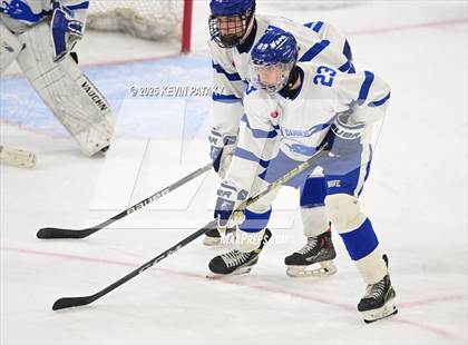 Thumbnail 1 in Simsbury vs. Darien (CIAC DI Semifinal) photogallery.