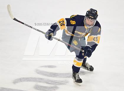 Thumbnail 3 in Simsbury vs. Darien (CIAC DI Semifinal) photogallery.