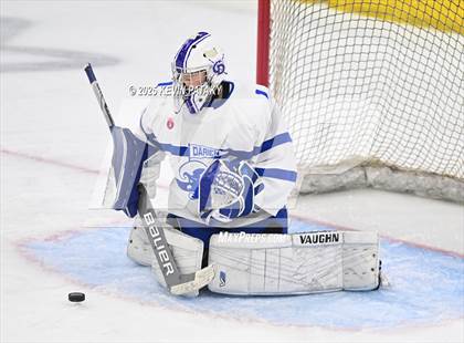 Thumbnail 1 in Simsbury vs. Darien (CIAC DI Semifinal) photogallery.