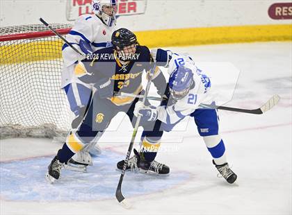 Thumbnail 2 in Simsbury vs. Darien (CIAC DI Semifinal) photogallery.