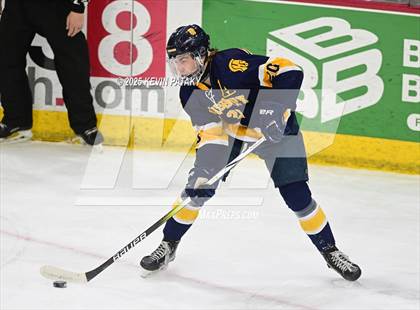Thumbnail 2 in Simsbury vs. Darien (CIAC DI Semifinal) photogallery.