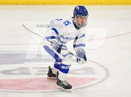Thumbnail 1 in Simsbury vs. Darien (CIAC DI Semifinal) photogallery.