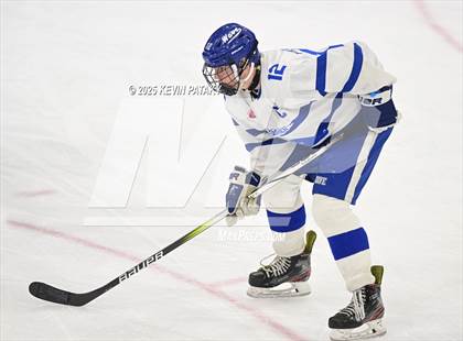 Thumbnail 3 in Simsbury vs. Darien (CIAC DI Semifinal) photogallery.
