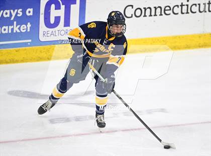 Thumbnail 3 in Simsbury vs. Darien (CIAC DI Semifinal) photogallery.
