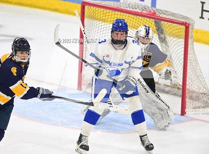 Thumbnail 1 in Simsbury vs. Darien (CIAC DI Semifinal) photogallery.