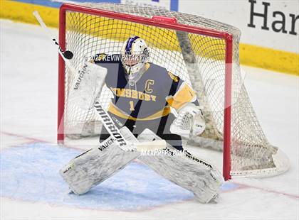 Thumbnail 1 in Simsbury vs. Darien (CIAC DI Semifinal) photogallery.