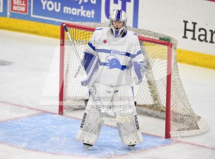 Thumbnail 2 in Simsbury vs. Darien (CIAC DI Semifinal) photogallery.