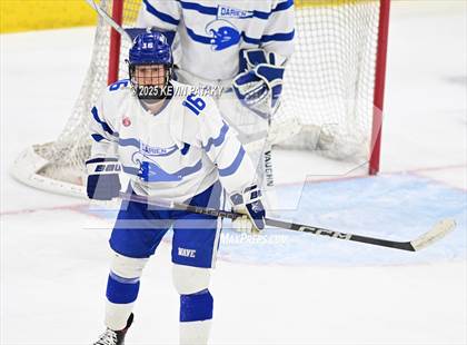 Thumbnail 3 in Simsbury vs. Darien (CIAC DI Semifinal) photogallery.