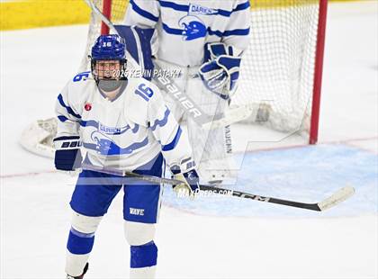Thumbnail 1 in Simsbury vs. Darien (CIAC DI Semifinal) photogallery.
