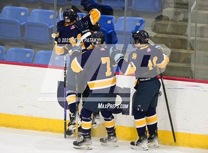 Thumbnail 3 in Simsbury vs. Darien (CIAC DI Semifinal) photogallery.