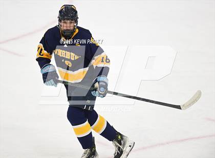 Thumbnail 2 in Simsbury vs. Darien (CIAC DI Semifinal) photogallery.