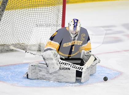Thumbnail 2 in Simsbury vs. Darien (CIAC DI Semifinal) photogallery.