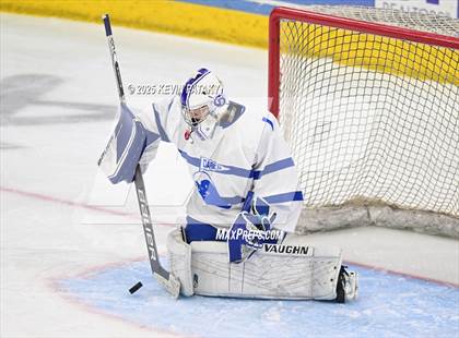 Thumbnail 1 in Simsbury vs. Darien (CIAC DI Semifinal) photogallery.