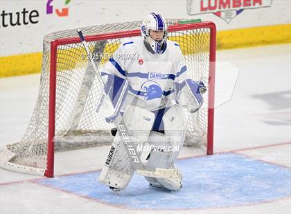 Thumbnail 1 in Simsbury vs. Darien (CIAC DI Semifinal) photogallery.
