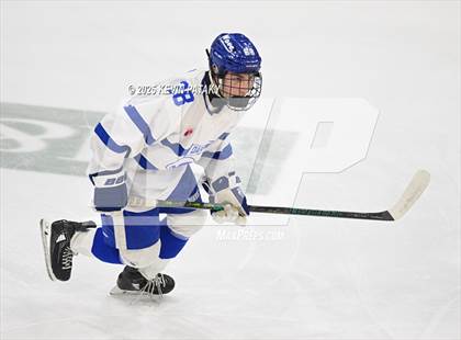 Thumbnail 1 in Simsbury vs. Darien (CIAC DI Semifinal) photogallery.