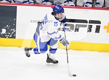 Thumbnail 3 in Simsbury vs. Darien (CIAC DI Semifinal) photogallery.