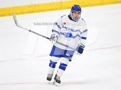 Thumbnail 2 in Simsbury vs. Darien (CIAC DI Semifinal) photogallery.