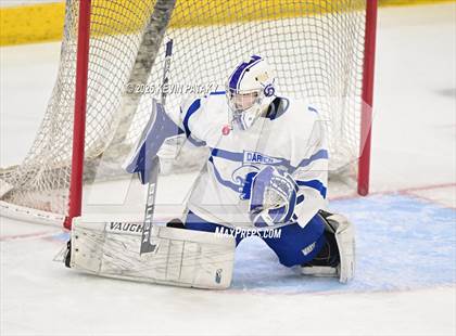 Thumbnail 2 in Simsbury vs. Darien (CIAC DI Semifinal) photogallery.