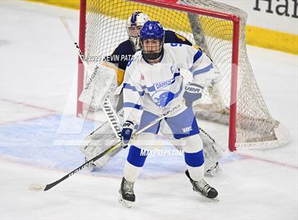 Thumbnail 1 in Simsbury vs. Darien (CIAC DI Semifinal) photogallery.