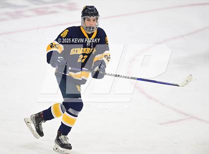 Thumbnail 2 in Simsbury vs. Darien (CIAC DI Semifinal) photogallery.