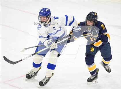 Thumbnail 2 in Simsbury vs. Darien (CIAC DI Semifinal) photogallery.