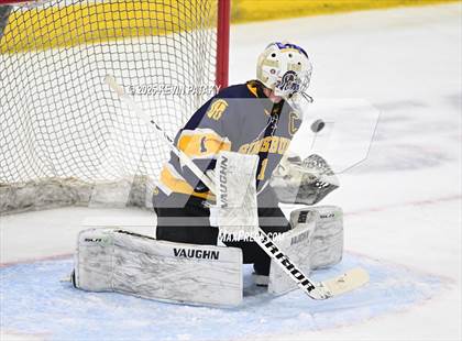 Thumbnail 3 in Simsbury vs. Darien (CIAC DI Semifinal) photogallery.