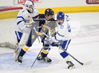Thumbnail 1 in Simsbury vs. Darien (CIAC DI Semifinal) photogallery.
