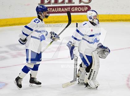 Thumbnail 3 in Simsbury vs. Darien (CIAC DI Semifinal) photogallery.