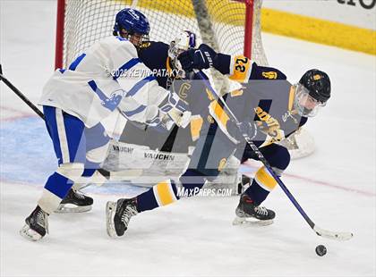 Thumbnail 1 in Simsbury vs. Darien (CIAC DI Semifinal) photogallery.