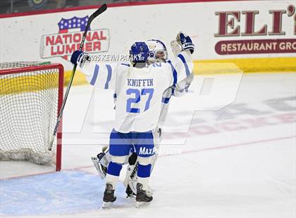 Thumbnail 2 in Simsbury vs. Darien (CIAC DI Semifinal) photogallery.