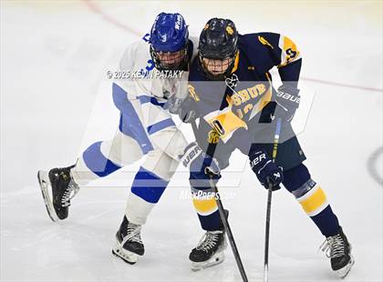 Thumbnail 3 in Simsbury vs. Darien (CIAC DI Semifinal) photogallery.