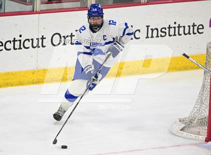 Thumbnail 1 in Simsbury vs. Darien (CIAC DI Semifinal) photogallery.