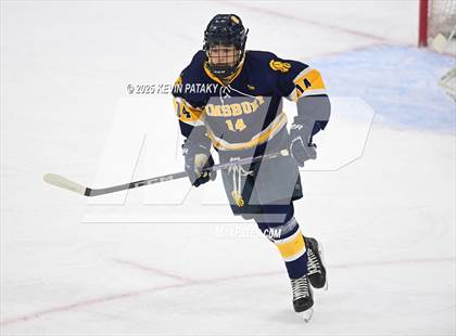 Thumbnail 2 in Simsbury vs. Darien (CIAC DI Semifinal) photogallery.