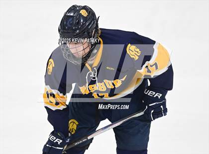 Thumbnail 1 in Simsbury vs. Darien (CIAC DI Semifinal) photogallery.