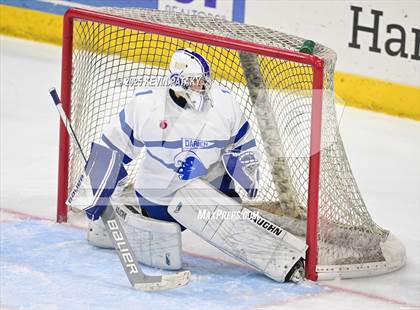 Thumbnail 2 in Simsbury vs. Darien (CIAC DI Semifinal) photogallery.