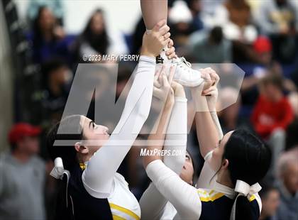 Thumbnail 1 in Laurel @ Shenango photogallery.