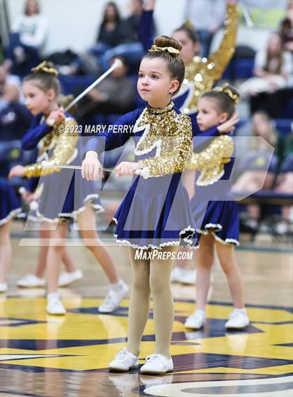 Thumbnail 2 in Laurel @ Shenango photogallery.