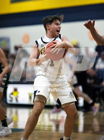 Thumbnail 1 in Laurel @ Shenango photogallery.