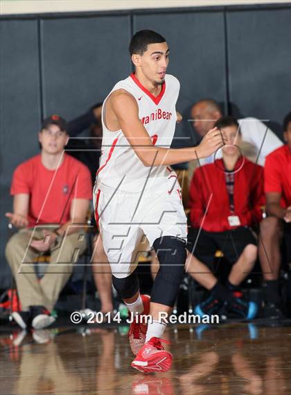 Thumbnail 2 in Suwannee vs. Miami Beach (City of Palms Classic) photogallery.