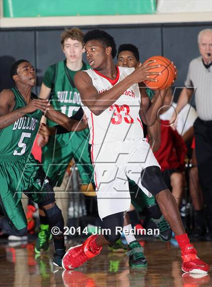 Thumbnail 2 in Suwannee vs. Miami Beach (City of Palms Classic) photogallery.