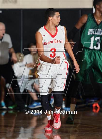 Thumbnail 1 in Suwannee vs. Miami Beach (City of Palms Classic) photogallery.