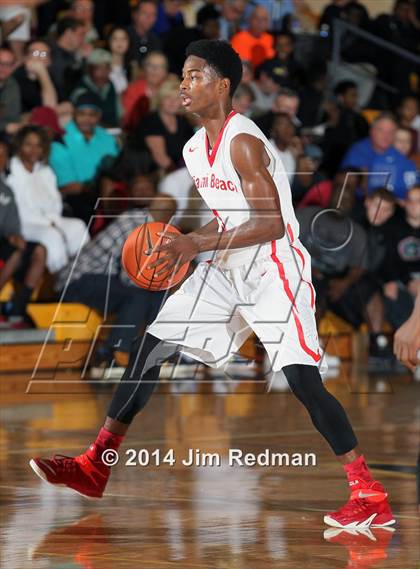 Thumbnail 3 in Suwannee vs. Miami Beach (City of Palms Classic) photogallery.