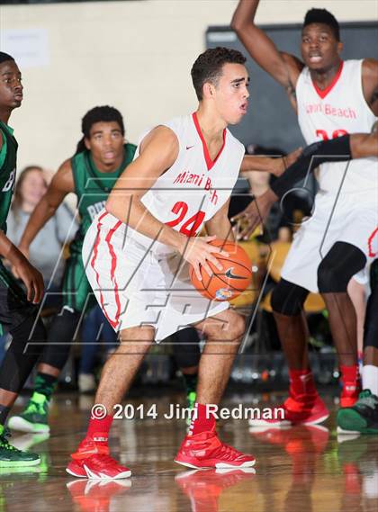 Thumbnail 2 in Suwannee vs. Miami Beach (City of Palms Classic) photogallery.