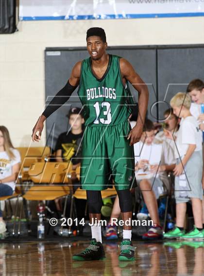 Thumbnail 3 in Suwannee vs. Miami Beach (City of Palms Classic) photogallery.