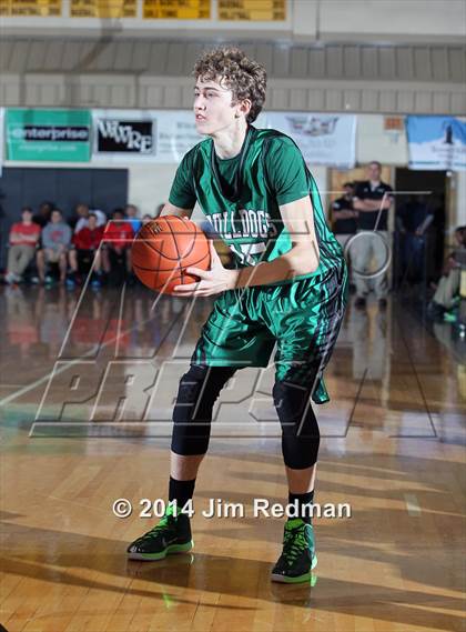 Thumbnail 3 in Suwannee vs. Miami Beach (City of Palms Classic) photogallery.