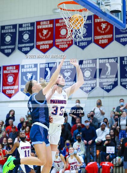 Thumbnail 1 in Camarillo @ Viewpoint (CIF Division I Final) photogallery.