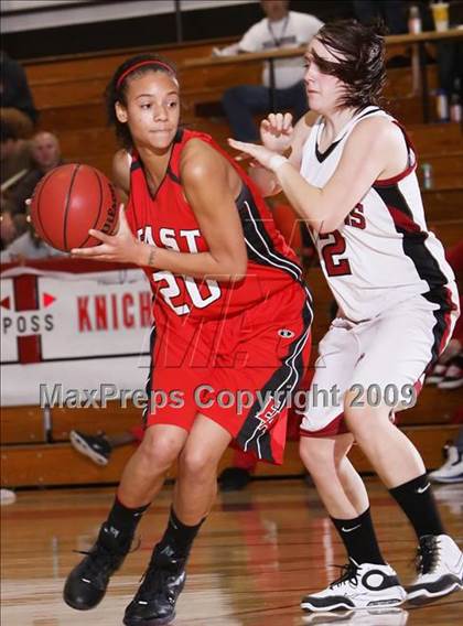 Thumbnail 1 in Denver East vs. Chatfield (2009 Fairview Festival) photogallery.