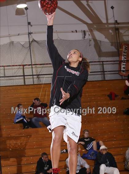 Thumbnail 1 in Denver East vs. Chatfield (2009 Fairview Festival) photogallery.